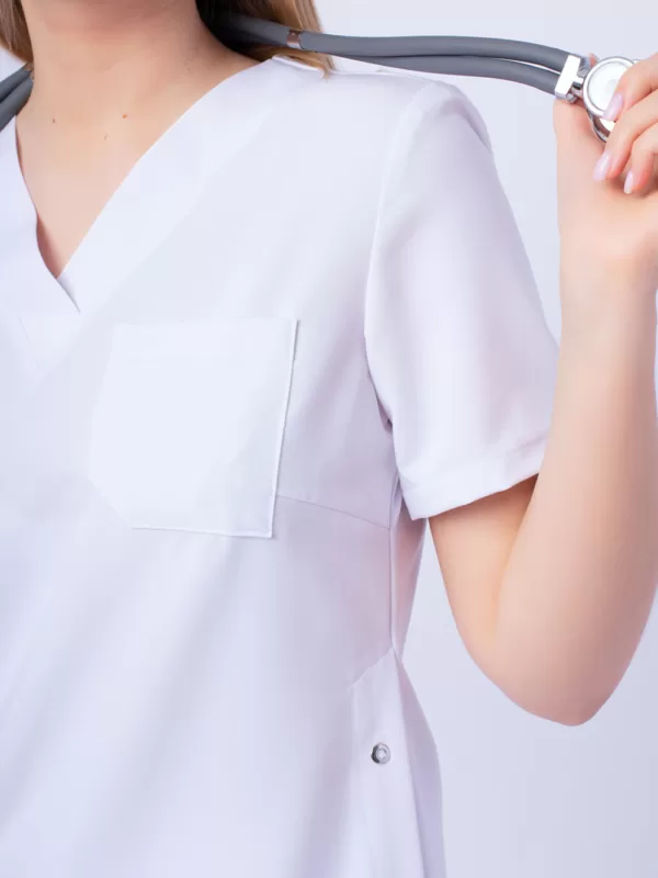 Блуза медицинская женская «Лонга», белый